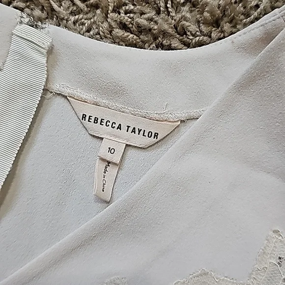 Rebecca Taylor Top Crepe Lace Inset Blouse Scallop Vneck Sz 10 Pleats Peplum - Picture 3 of 8